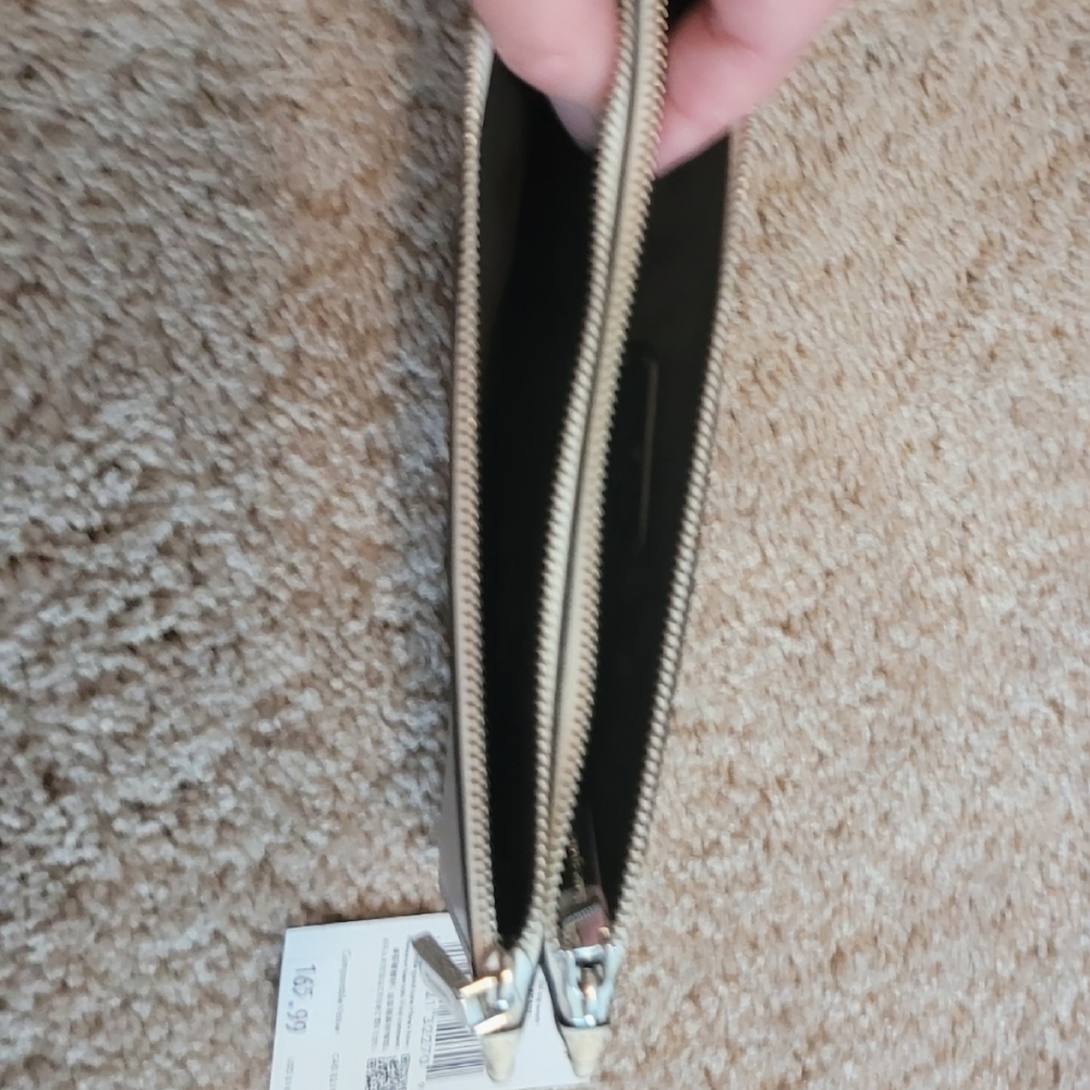 Kate Spade Cream And Platinum Saffiano Leather Double Zip Wristlet NWT - Picture 4 of 5